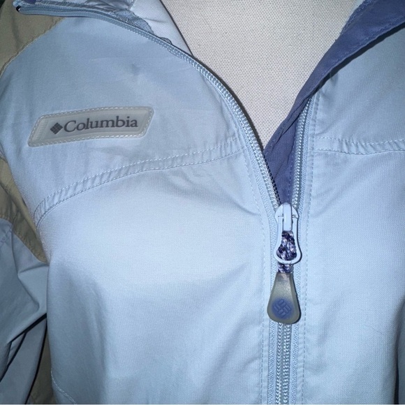 Columbia Windbreaker Jacket Women’s Small Blue Tan Rain Hood Adjustable - Picture 3 of 14
